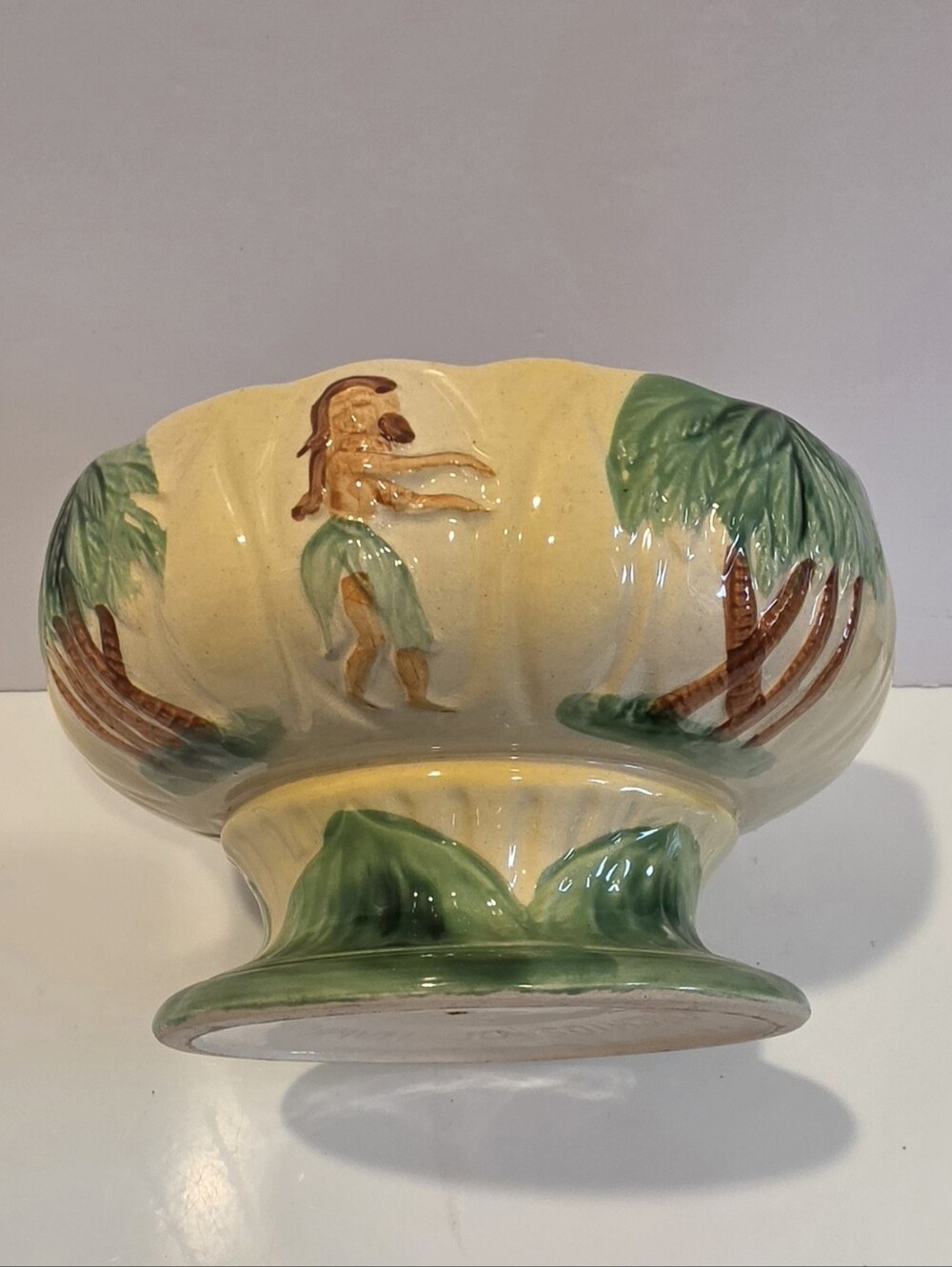 Vintage Orchids Of Hawaii R-94 Volcano Bowl Features Hula Girls And Palm Trees